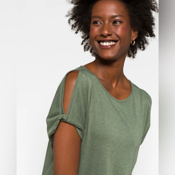 Colette Romey Cols Shoulder Knit Top - Picture 4 of 6